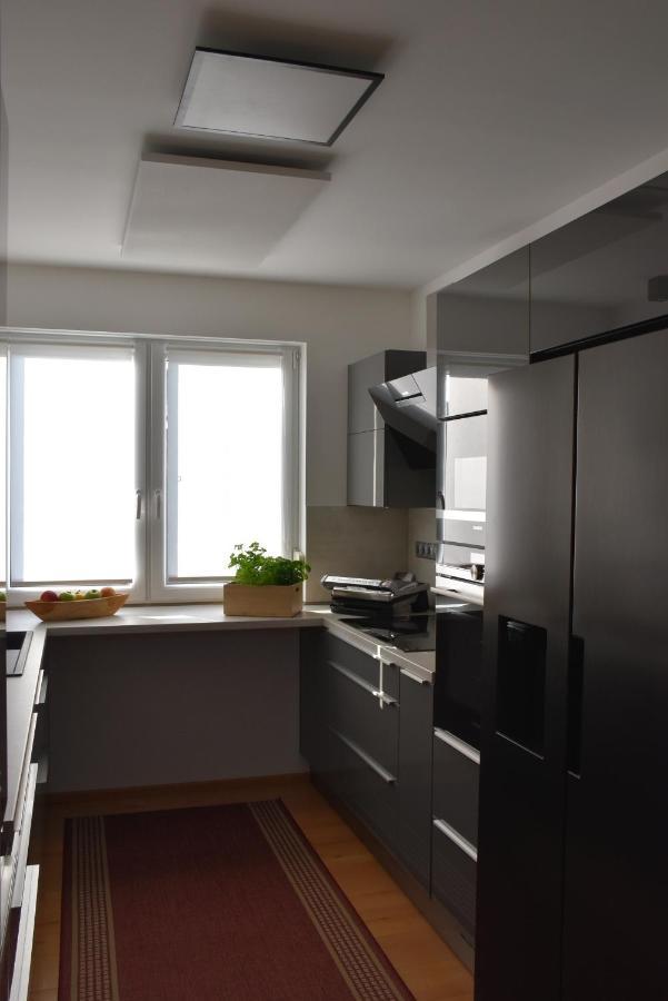 Holiday Home Znojmo W/ Wellness & Wine Екстериор снимка