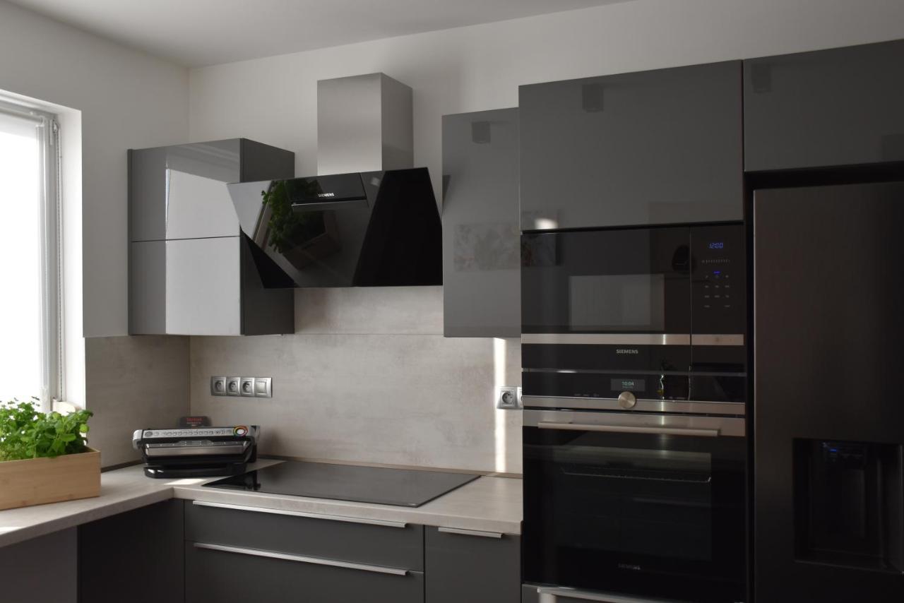 Holiday Home Znojmo W/ Wellness & Wine Екстериор снимка