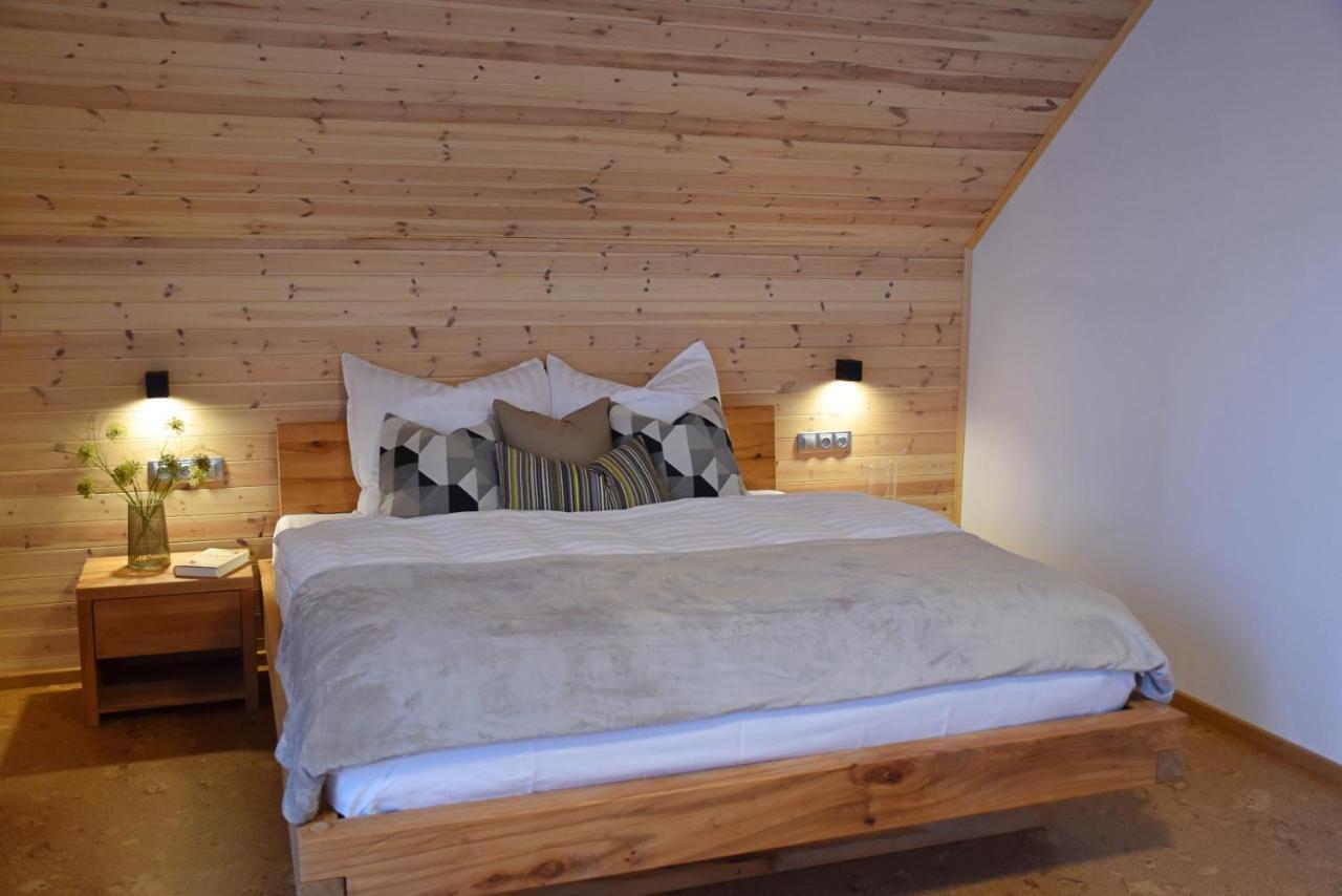 Holiday Home Znojmo W/ Wellness & Wine Екстериор снимка