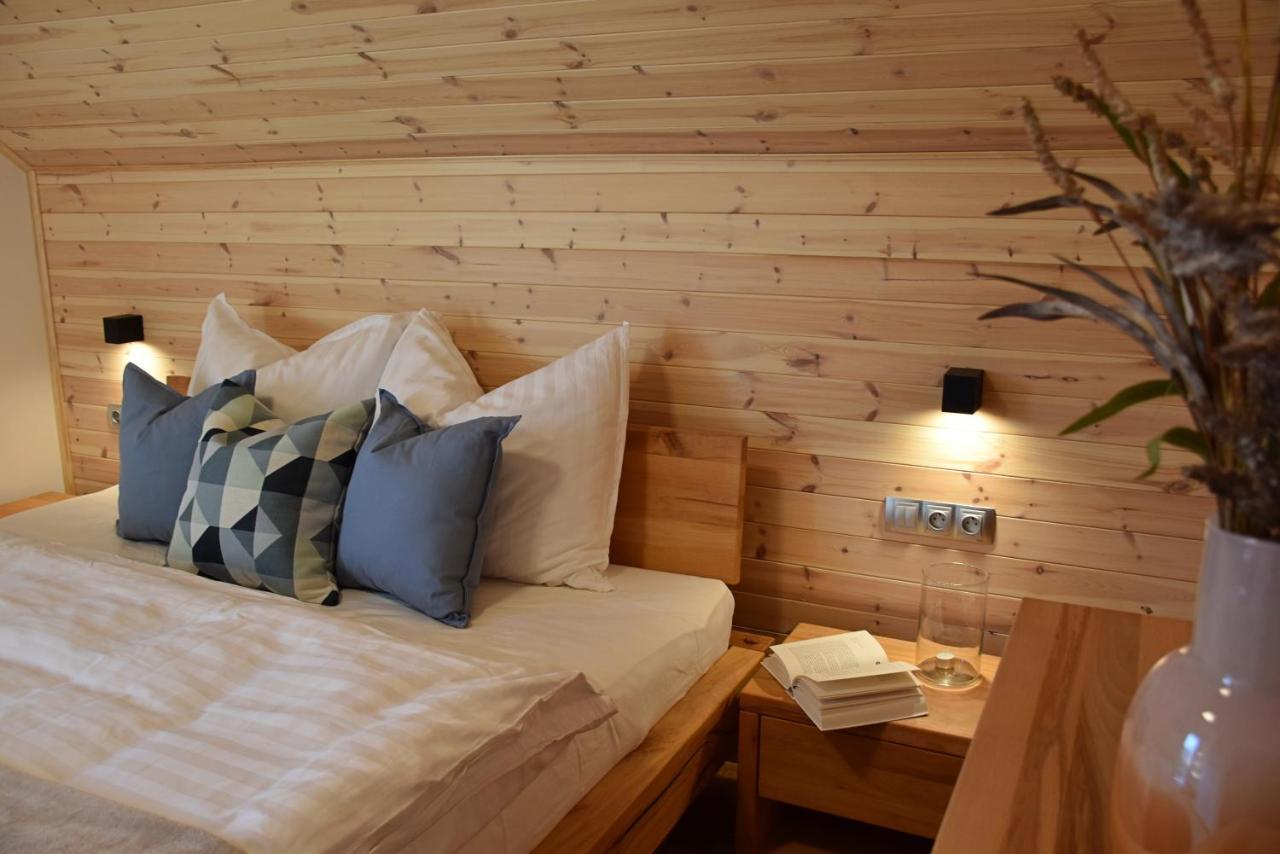 Holiday Home Znojmo W/ Wellness & Wine Екстериор снимка