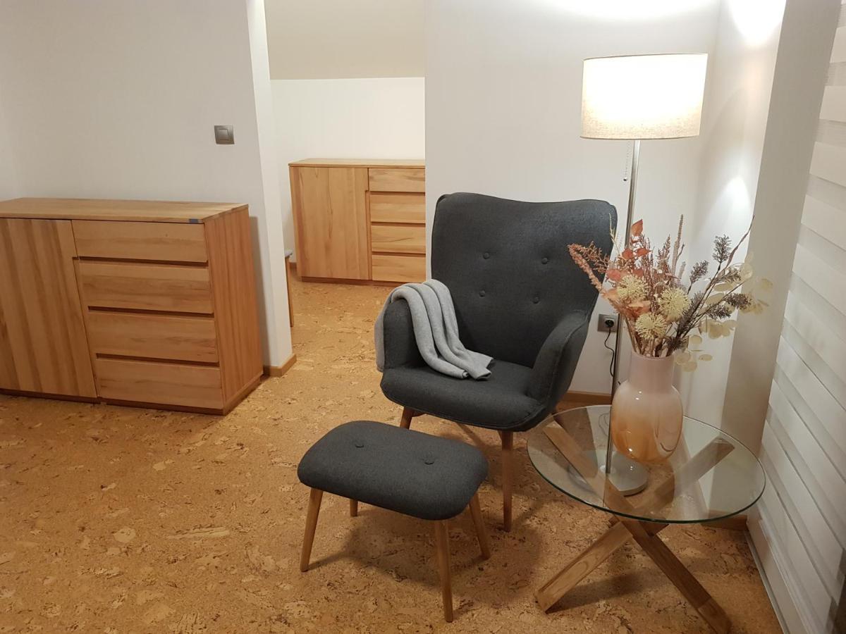 Holiday Home Znojmo W/ Wellness & Wine Екстериор снимка
