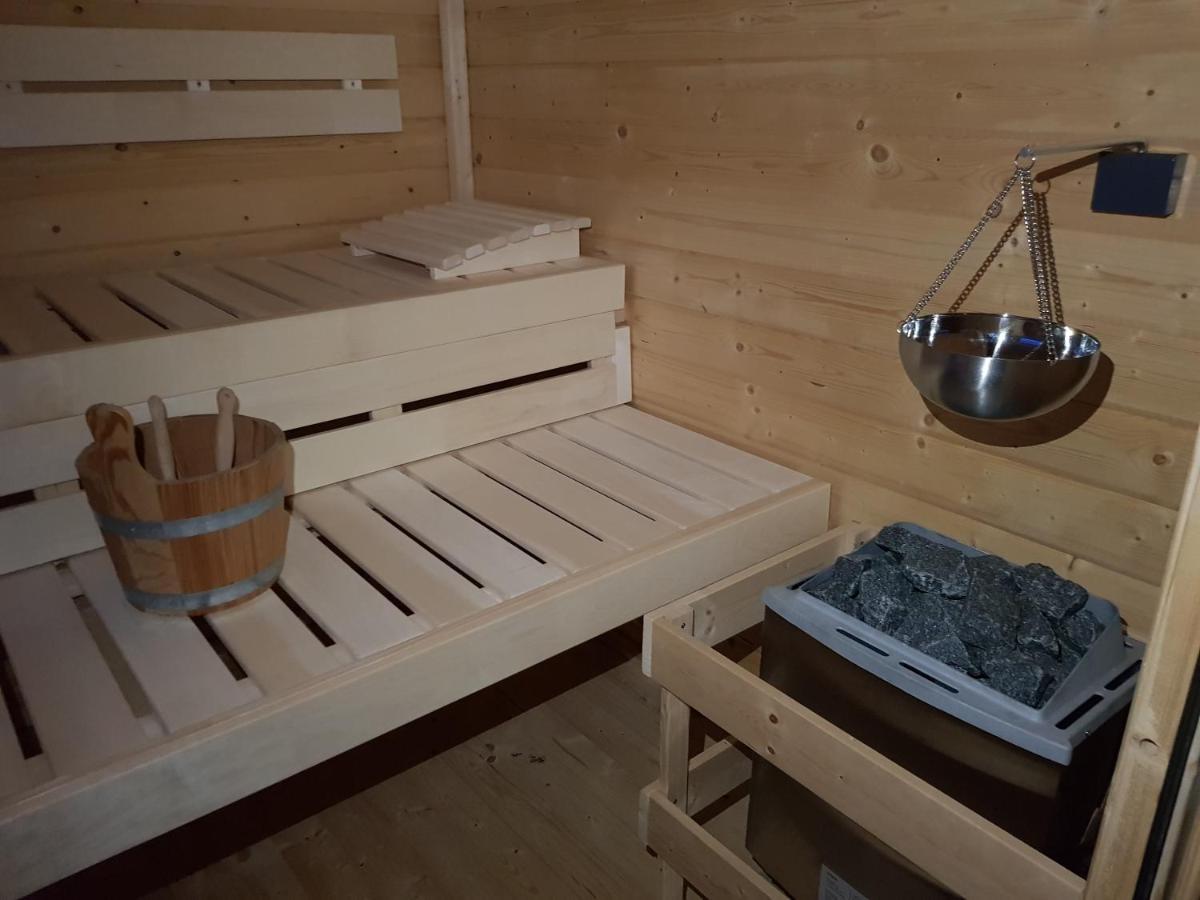 Holiday Home Znojmo W/ Wellness & Wine Екстериор снимка